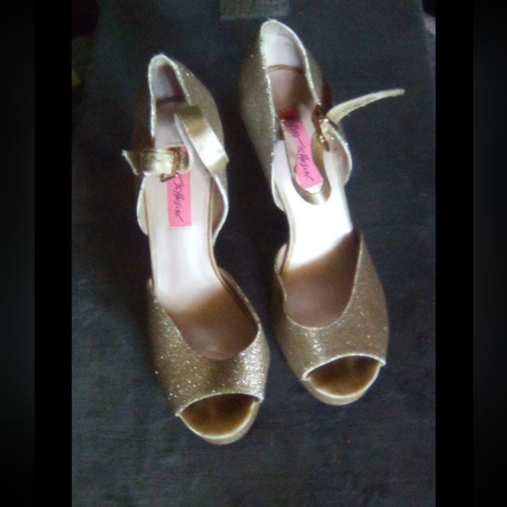 Betsey Johnson Alexaa Gold Glitter Heels